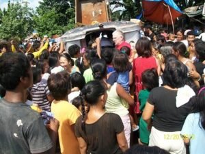 Help poor children in Manila